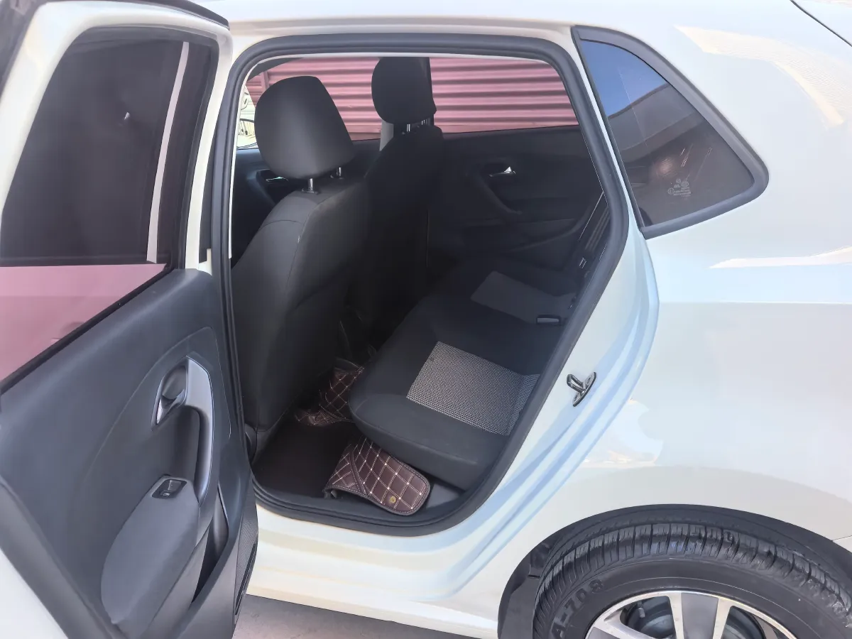 2016 Volkswagen Polo 1.4L 90HP L4 5MT,autocango,china used car exporter,china ev exporter,chinese used car exporter,chinese used ev exporter