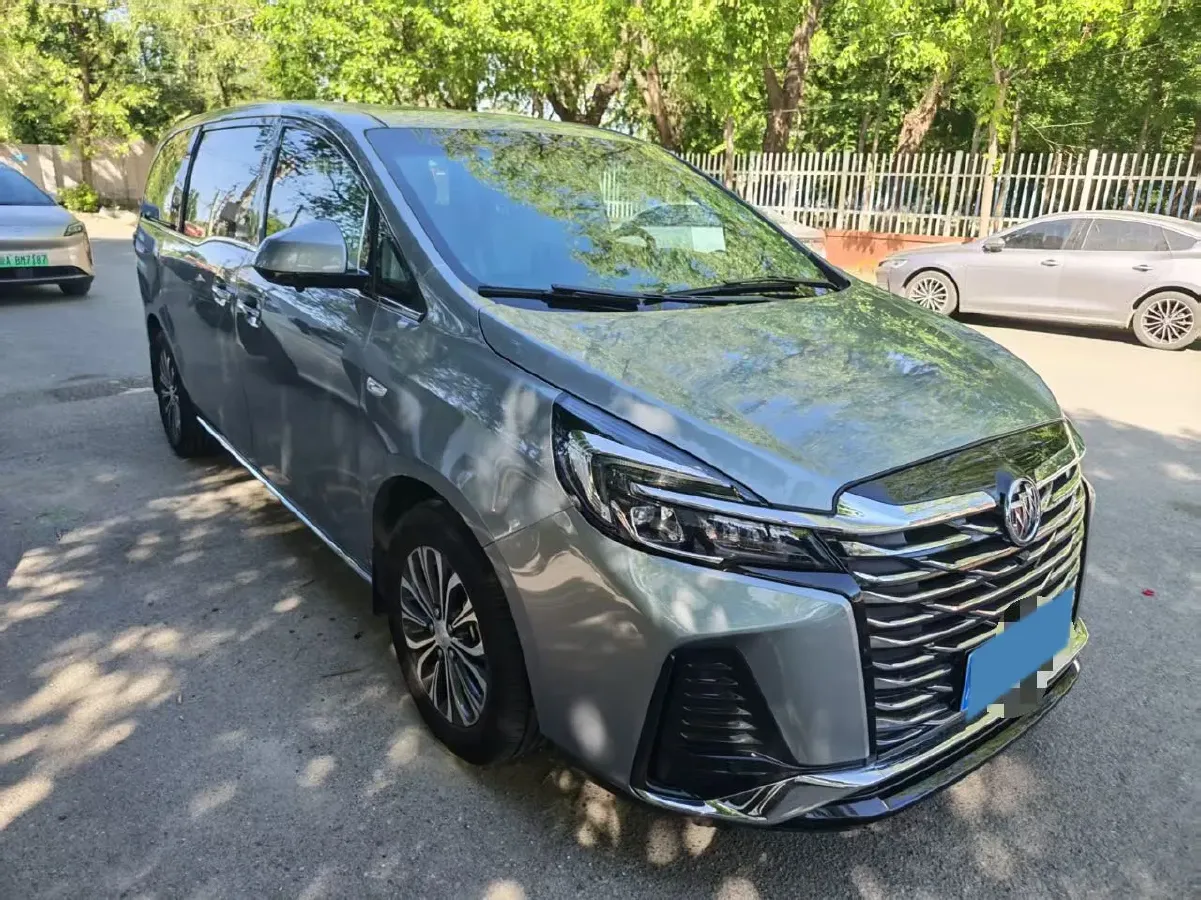 2022 Buick GL8 2.0T 237HP L4 9AT,autocango,china used car exporter,china ev exporter,chinese used car exporter,chinese used ev exporter