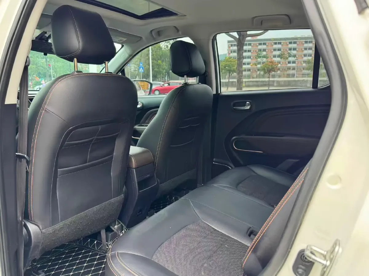 2017 GAC Trumpchi GS3 1.5L 114HP L4 6AT,autocango,china used car exporter,china ev exporter,chinese used car exporter,chinese used ev exporter