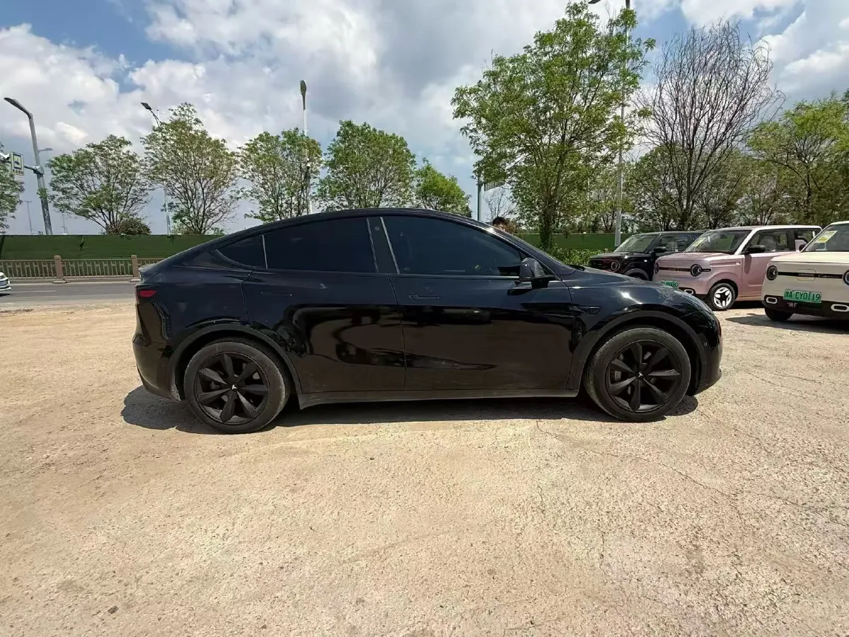 2022 Tesla Model Y BEV 60KWH,autocango,china used car exporter,china ev exporter,chinese used car exporter,chinese used ev exporter