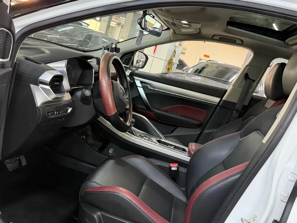 2021 Geely Coolray 1.4T 141HP L4 6DCT,autocango,china used car exporter,china ev exporter,chinese used car exporter,chinese used ev exporter