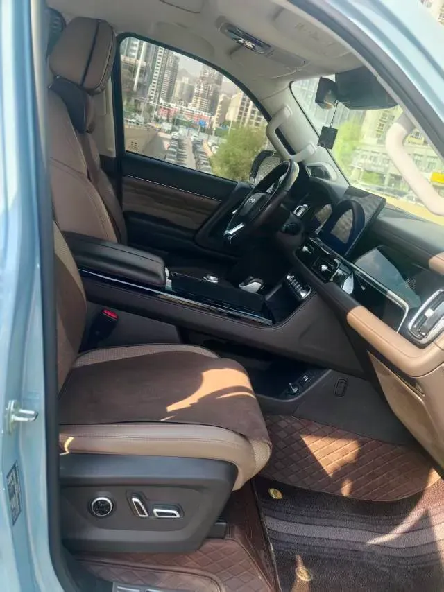 2022 Beijing BJ60 2.0T 267HP L4 8AT,autocango,china used car exporter,china ev exporter,chinese used car exporter,chinese used ev exporter