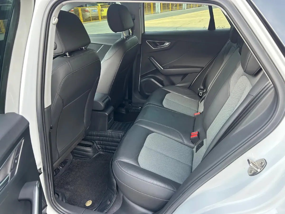 2021 Audi Q2L 1.4T 150HP L4 7DCT,autocango,china used car exporter,china ev exporter,chinese used car exporter,chinese used ev exporter