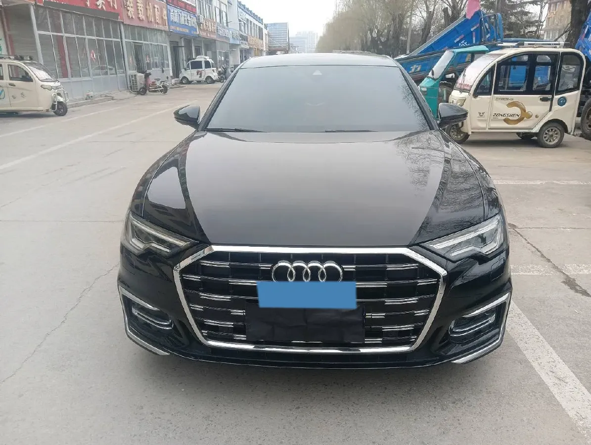 2024 Audi A6L 2.0T 190HP L4 7DCT,autocango,china used car exporter,china ev exporter,chinese used car exporter,chinese used ev exporter