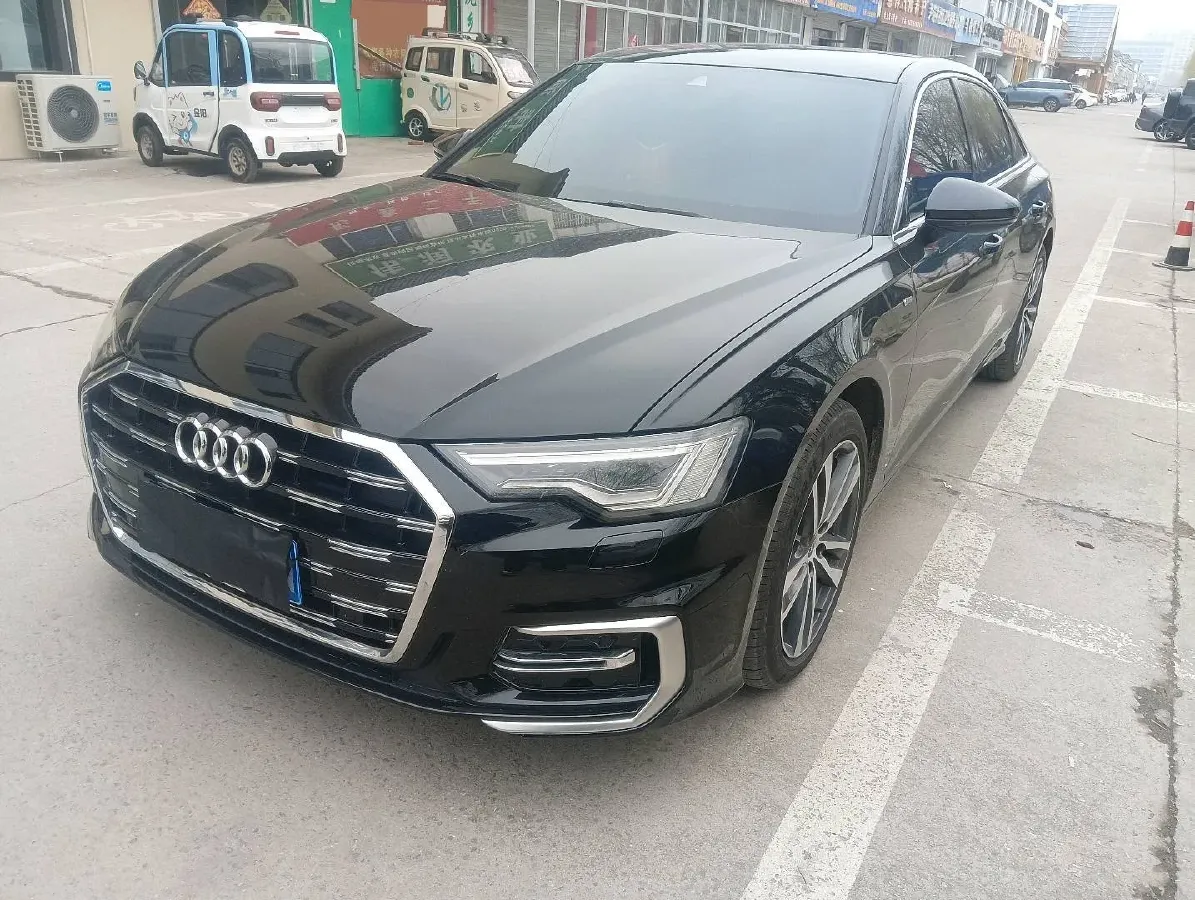 2024 Audi A6L 2.0T 190HP L4 7DCT,autocango,china used car exporter,china ev exporter,chinese used car exporter,chinese used ev exporter