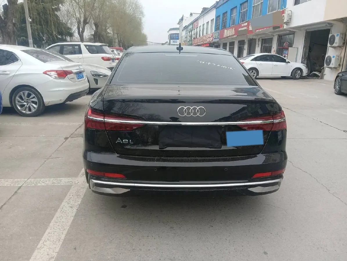 2024 Audi A6L 2.0T 190HP L4 7DCT,autocango,china used car exporter,china ev exporter,chinese used car exporter,chinese used ev exporter