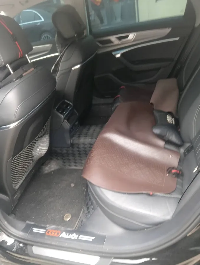2024 Audi A6L 2.0T 190HP L4 7DCT,autocango,china used car exporter,china ev exporter,chinese used car exporter,chinese used ev exporter