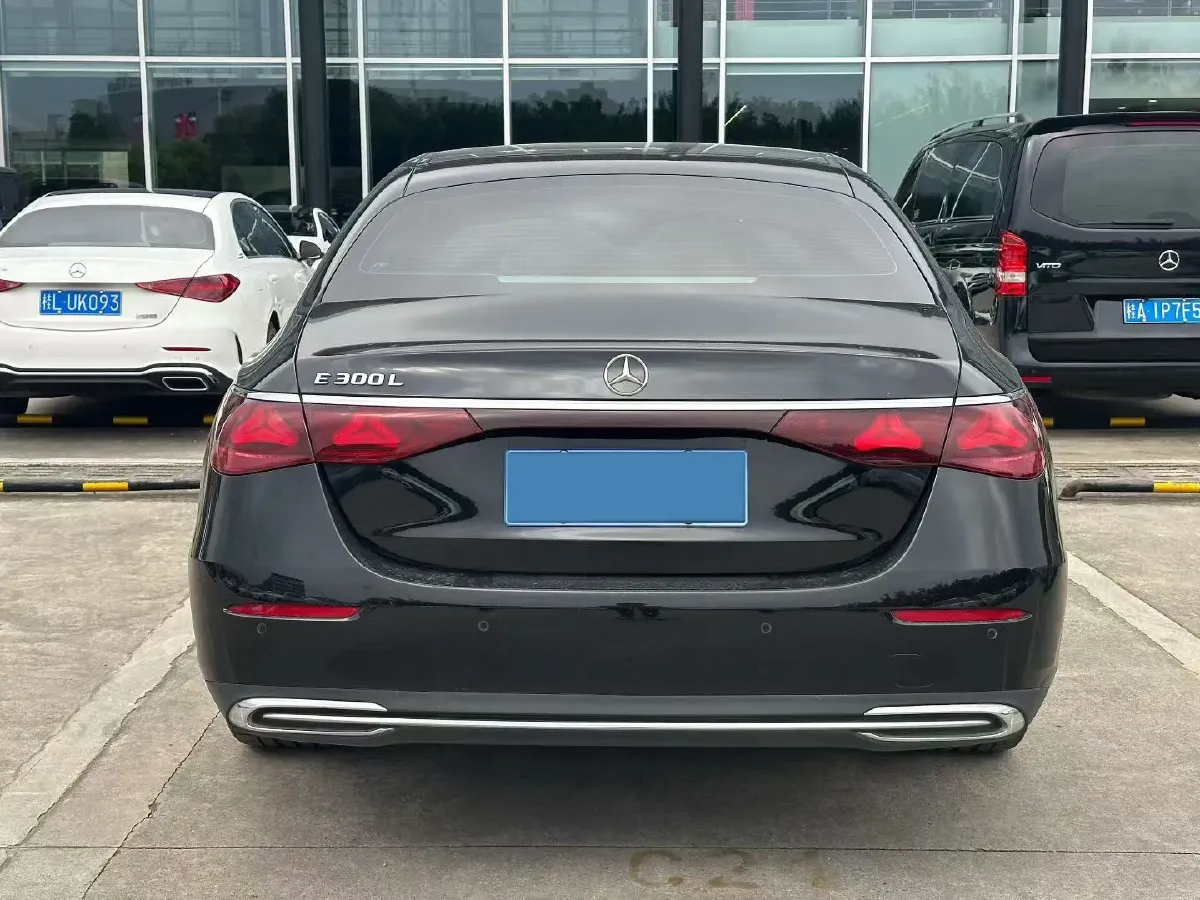 2024 Mercedes-Benz E Class 2.0T 258HP L4 9AT,autocango,china used car exporter,china ev exporter,chinese used car exporter,chinese used ev exporter
