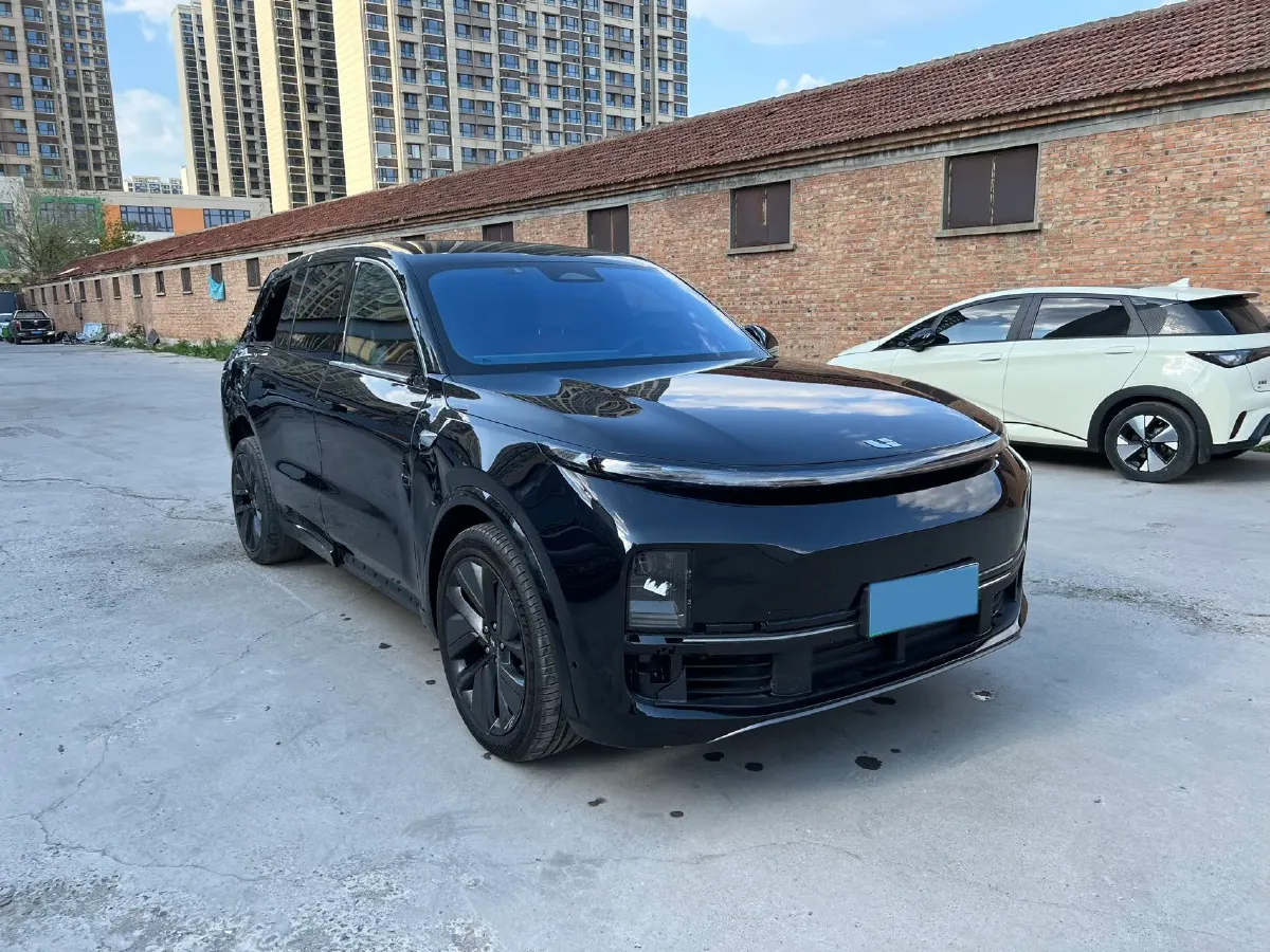 2023 Li L9 Range Extended 154HP REEV 42.6KWH,autocango,china used car exporter,china ev exporter,chinese used car exporter,chinese used ev exporter