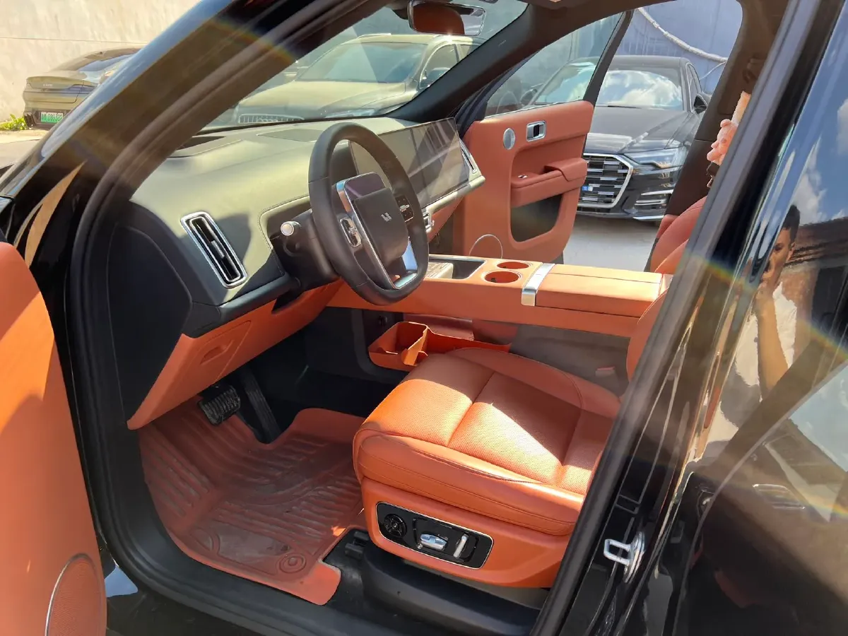 2023 Li L9 Range Extended 154HP REEV 42.6KWH,autocango,china used car exporter,china ev exporter,chinese used car exporter,chinese used ev exporter