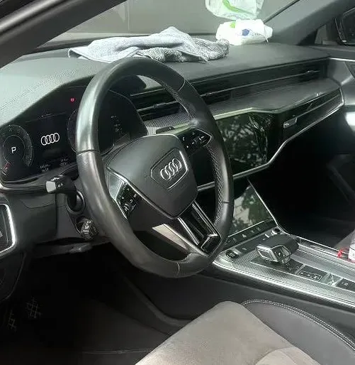 2022 Audi A6L 2.0T 190HP L4 7DCT,autocango,china used car exporter,china ev exporter,chinese used car exporter,chinese used ev exporter