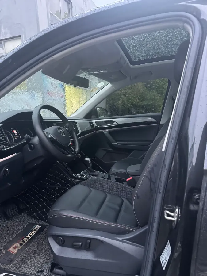 2019 Jeep Cherokee 2.0T 234HP L4 9AT,autocango,china used car exporter,china ev exporter,chinese used car exporter,chinese used ev exporter