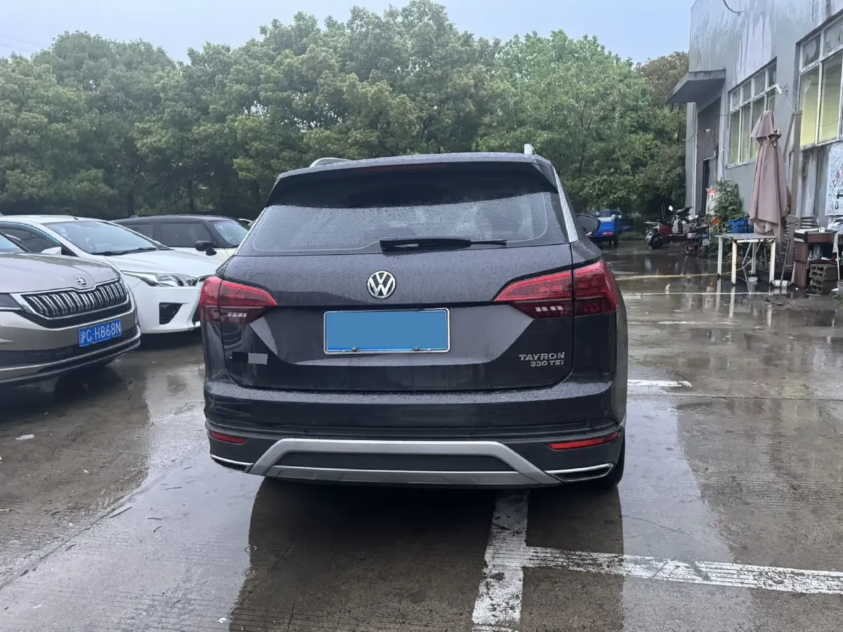 2019 Jeep Cherokee 2.0T 234HP L4 9AT,autocango,china used car exporter,china ev exporter,chinese used car exporter,chinese used ev exporter