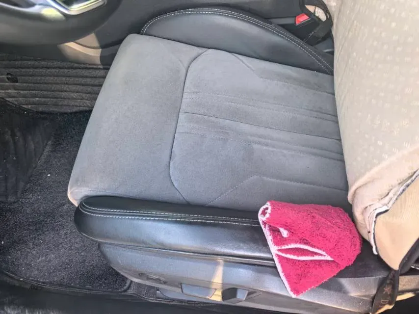 2019 Mercedes-Benz E Class 1.5T 184HP L4 9AT,autocango,china used car exporter,china ev exporter,chinese used car exporter,chinese used ev exporter