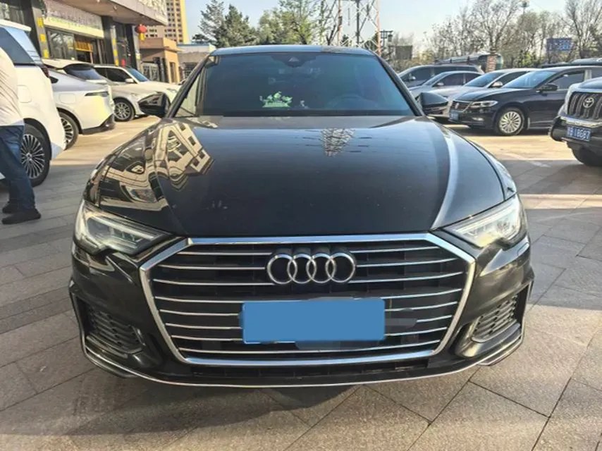 2019 Mercedes-Benz E Class 1.5T 184HP L4 9AT,autocango,china used car exporter,china ev exporter,chinese used car exporter,chinese used ev exporter