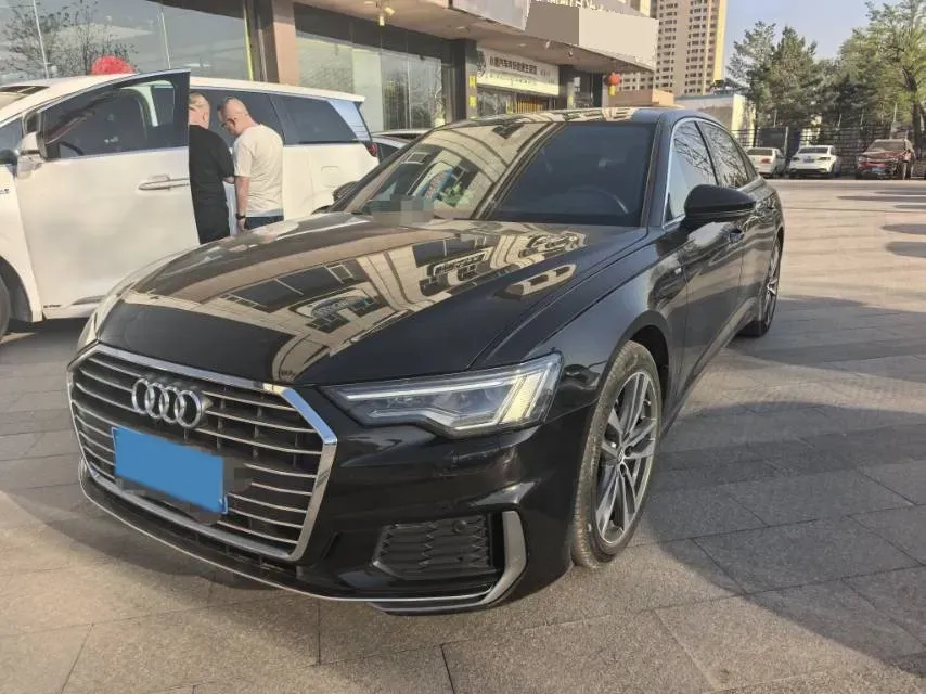 2019 Mercedes-Benz E Class 1.5T 184HP L4 9AT,autocango,china used car exporter,china ev exporter,chinese used car exporter,chinese used ev exporter