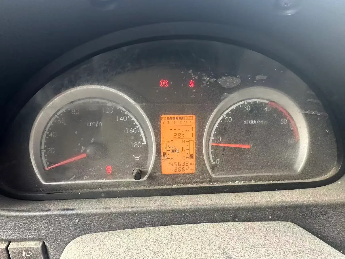 2019 JMC YuHu 5 2.0T 142HP L4 6MT,autocango,china used car exporter,china ev exporter,chinese used car exporter,chinese used ev exporter