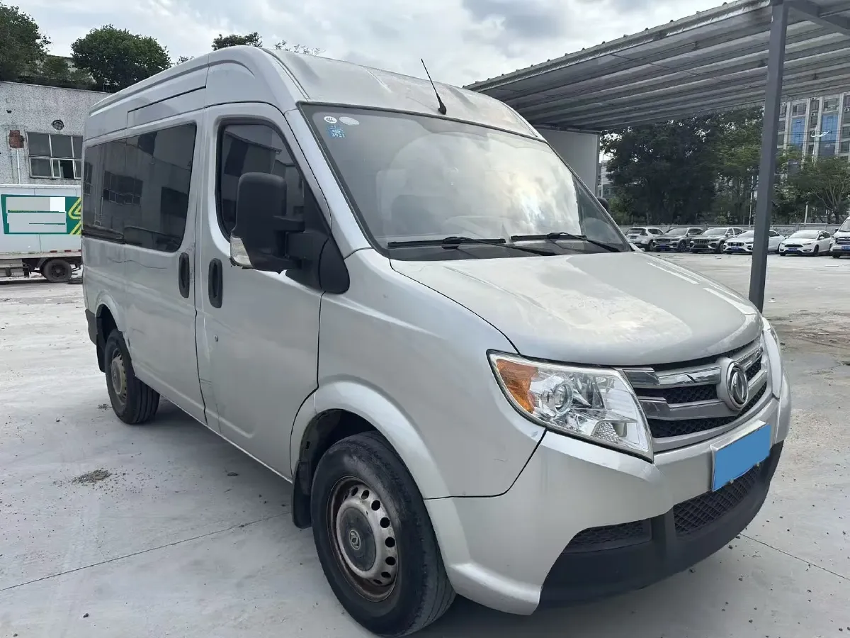 2019 JMC YuHu 5 2.0T 142HP L4 6MT,autocango,china used car exporter,china ev exporter,chinese used car exporter,chinese used ev exporter