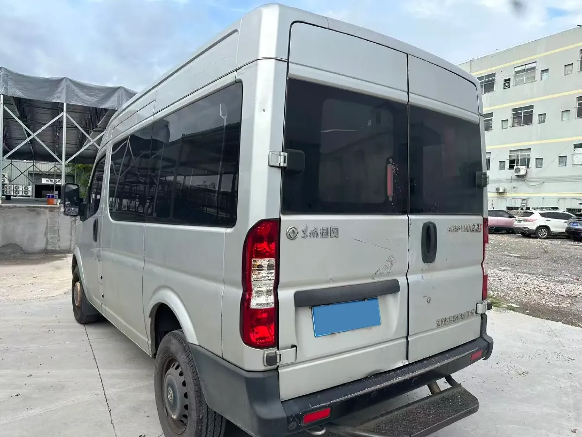2019 JMC YuHu 5 2.0T 142HP L4 6MT,autocango,china used car exporter,china ev exporter,chinese used car exporter,chinese used ev exporter