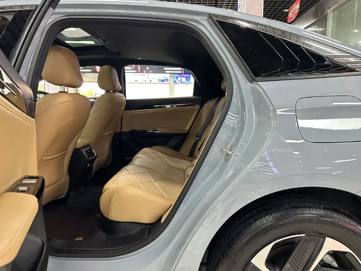 2023 Geely Galaxy L6 1.5T 163HP L4 3DHT PHEV,autocango,china used car exporter,china ev exporter,chinese used car exporter,chinese used ev exporter