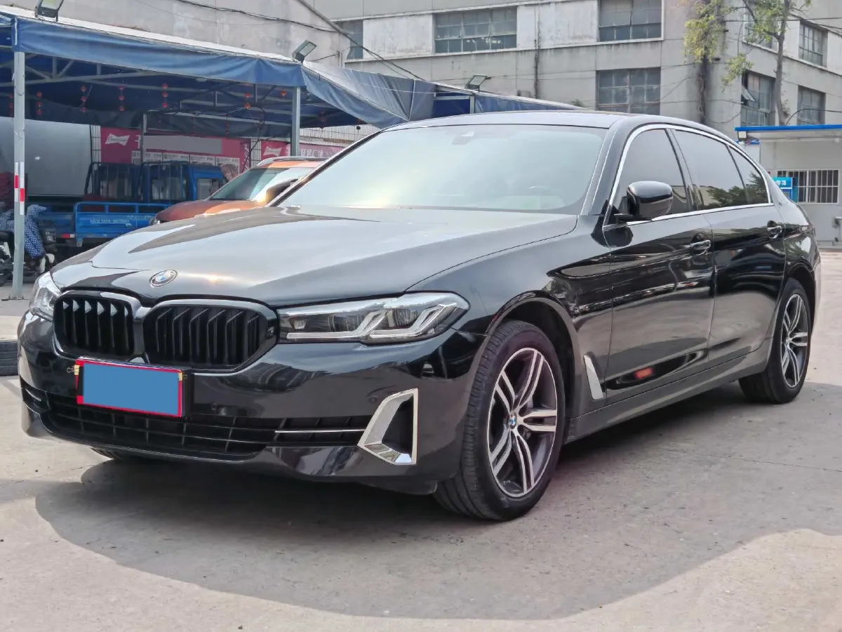 2023 BMW 5 Series 2.0T 245HP L4 8AT,autocango,china used car exporter,china ev exporter,chinese used car exporter,chinese used ev exporter
