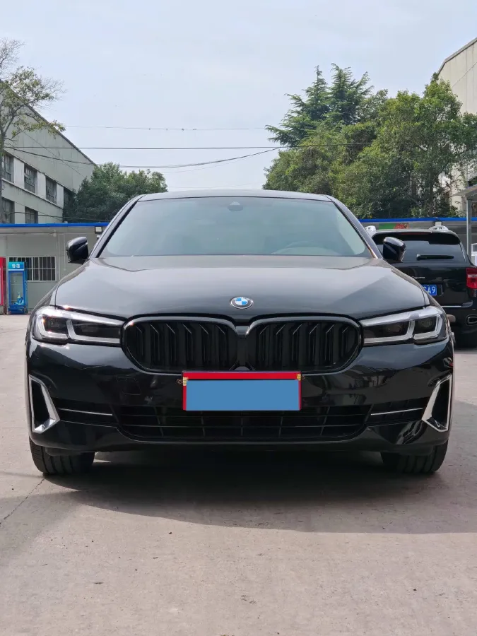 2023 BMW 5 Series 2.0T 245HP L4 8AT,autocango,china used car exporter,china ev exporter,chinese used car exporter,chinese used ev exporter