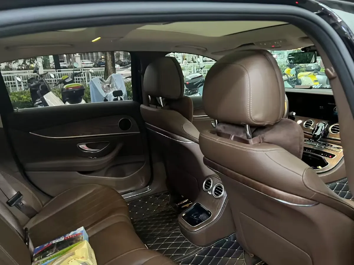 2023 Mercedes-Benz E Class 2.0T 258HP L4 9AT,autocango,china used car exporter,china ev exporter,chinese used car exporter,chinese used ev exporter