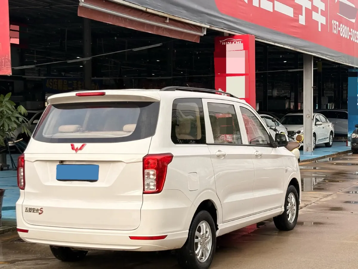 2018 WuLing HongGuang 1.5L 105HP L4 5MT,autocango,china used car exporter,china ev exporter,chinese used car exporter,chinese used ev exporter