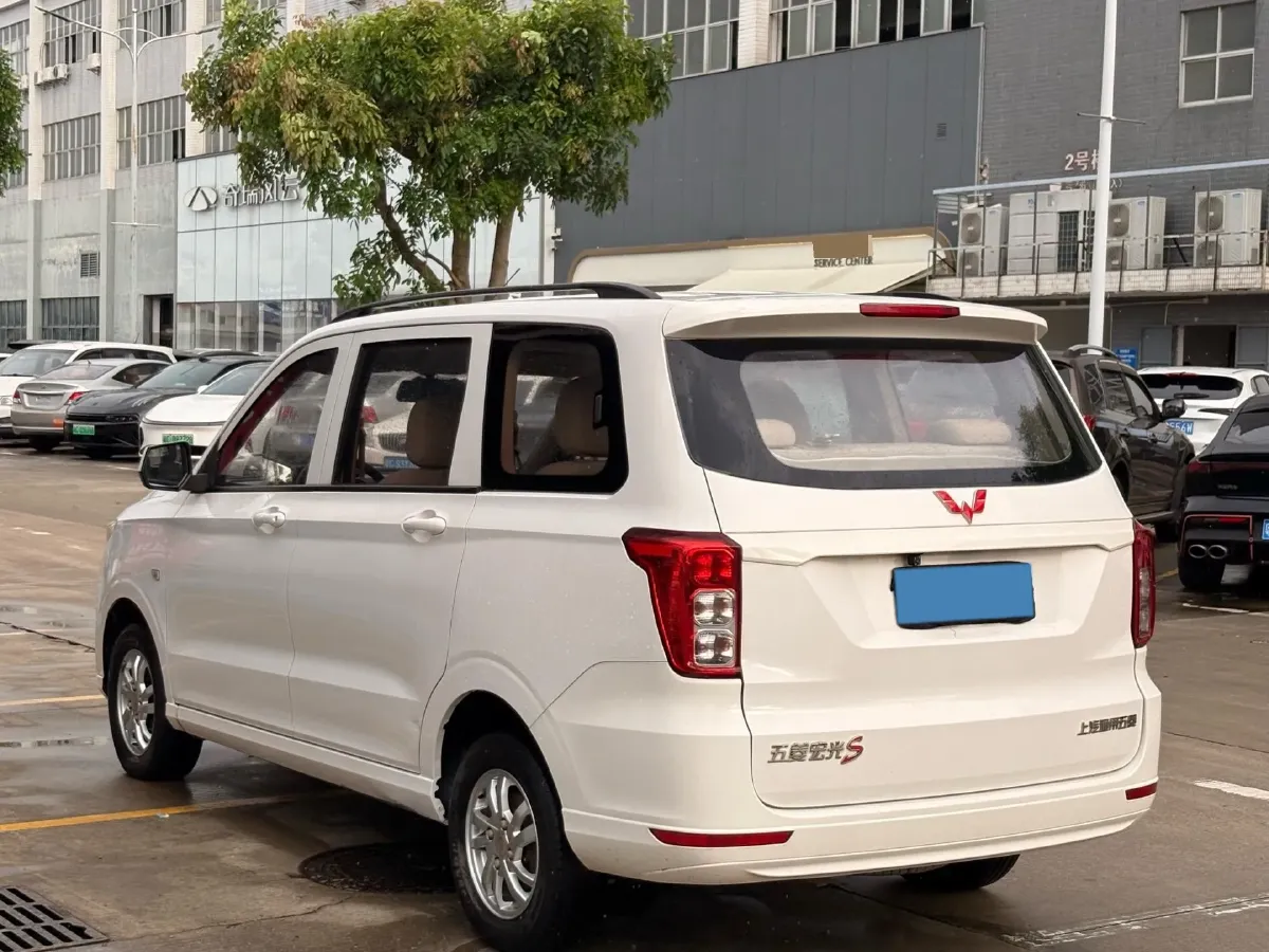 2018 WuLing HongGuang 1.5L 105HP L4 5MT,autocango,china used car exporter,china ev exporter,chinese used car exporter,chinese used ev exporter