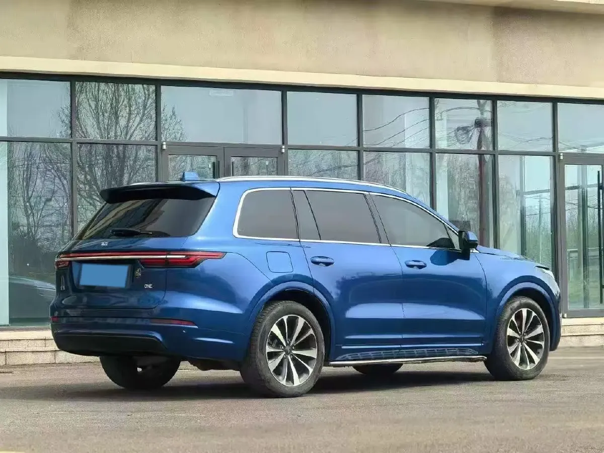 2020 Li ONE Range Extended 131HP REEV 40.5KWH,autocango,china used car exporter,china ev exporter,chinese used car exporter,chinese used ev exporter