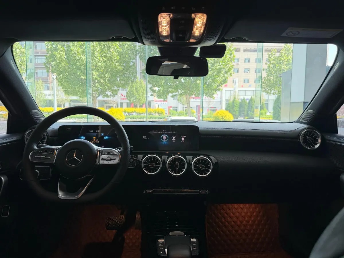 2022 Mercedes-Benz A Class 1.3T 163HP L4 7DCT,autocango,china used car exporter,china ev exporter,chinese used car exporter,chinese used ev exporter