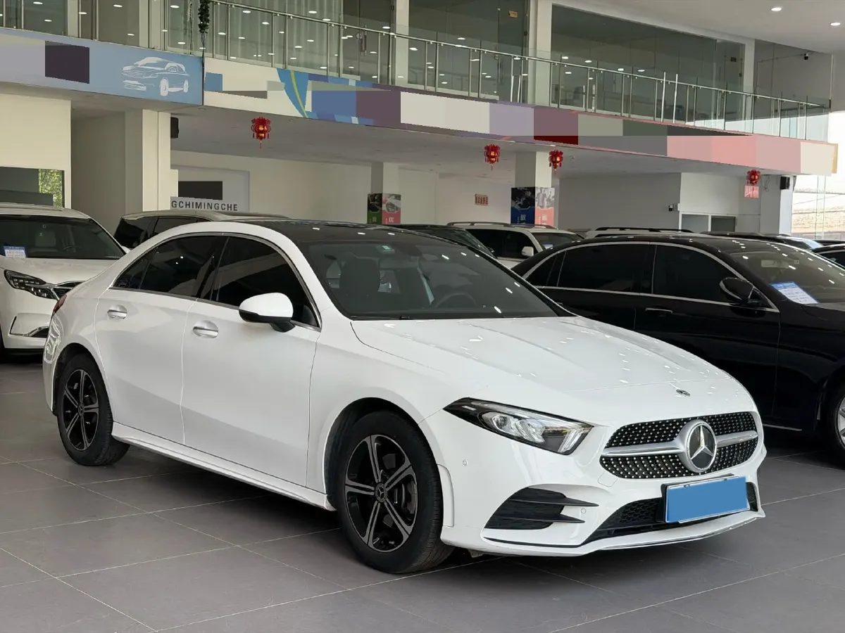 2022 Mercedes-Benz A Class 1.3T 163HP L4 7DCT,autocango,china used car exporter,china ev exporter,chinese used car exporter,chinese used ev exporter