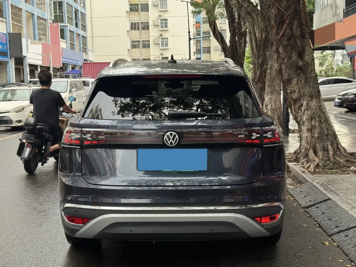 2022 ARCFOX αT BEV 94.5KWH,autocango,china used car exporter,china ev exporter,chinese used car exporter,chinese used ev exporter