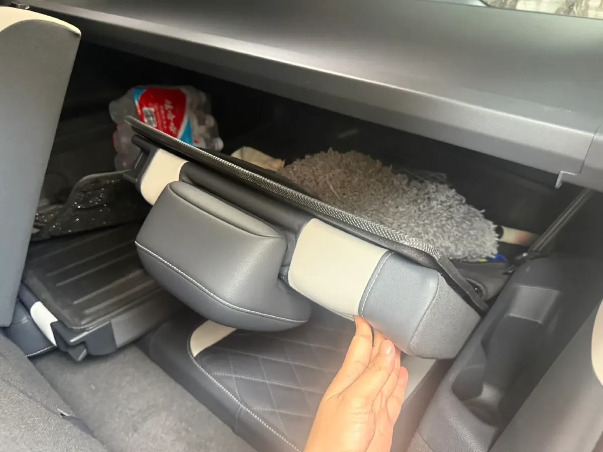 2022 ARCFOX αT BEV 94.5KWH,autocango,china used car exporter,china ev exporter,chinese used car exporter,chinese used ev exporter