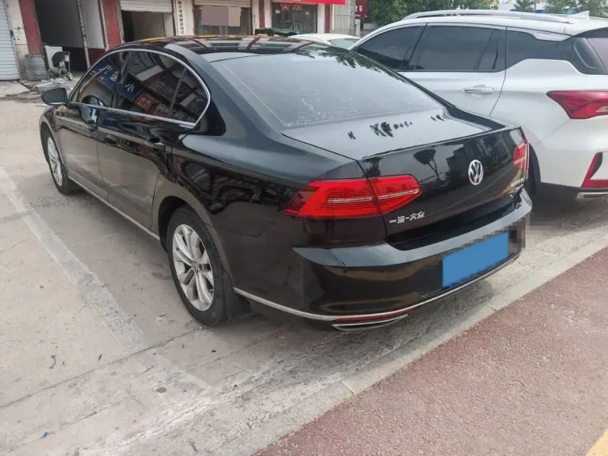2018 Volkswagen Magotan 1.8T 180HP L4 7DCT,autocango,china used car exporter,china ev exporter,chinese used car exporter,chinese used ev exporter
