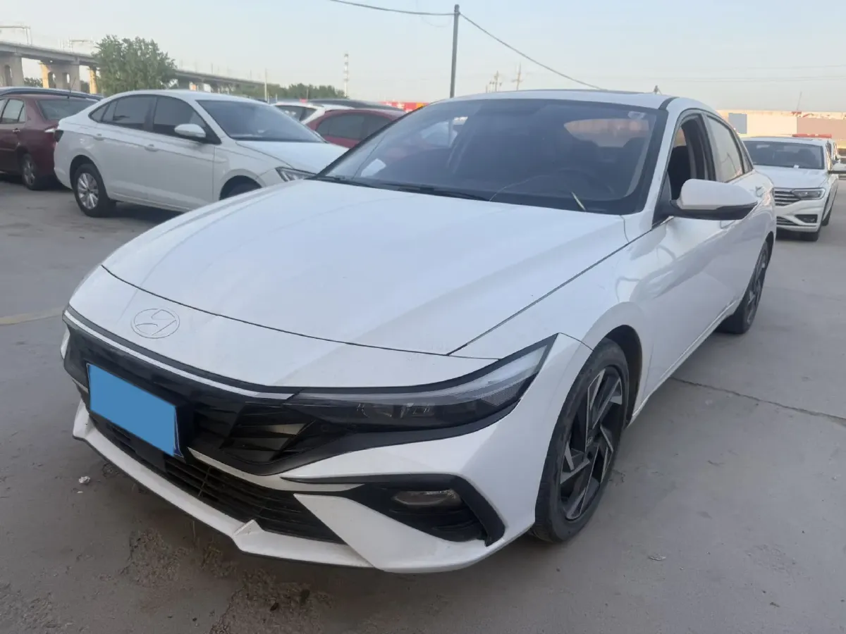 2022 Hyundai Elantra 1.5L 115HP L4 CVT,autocango,china used car exporter,china ev exporter,chinese used car exporter,chinese used ev exporter