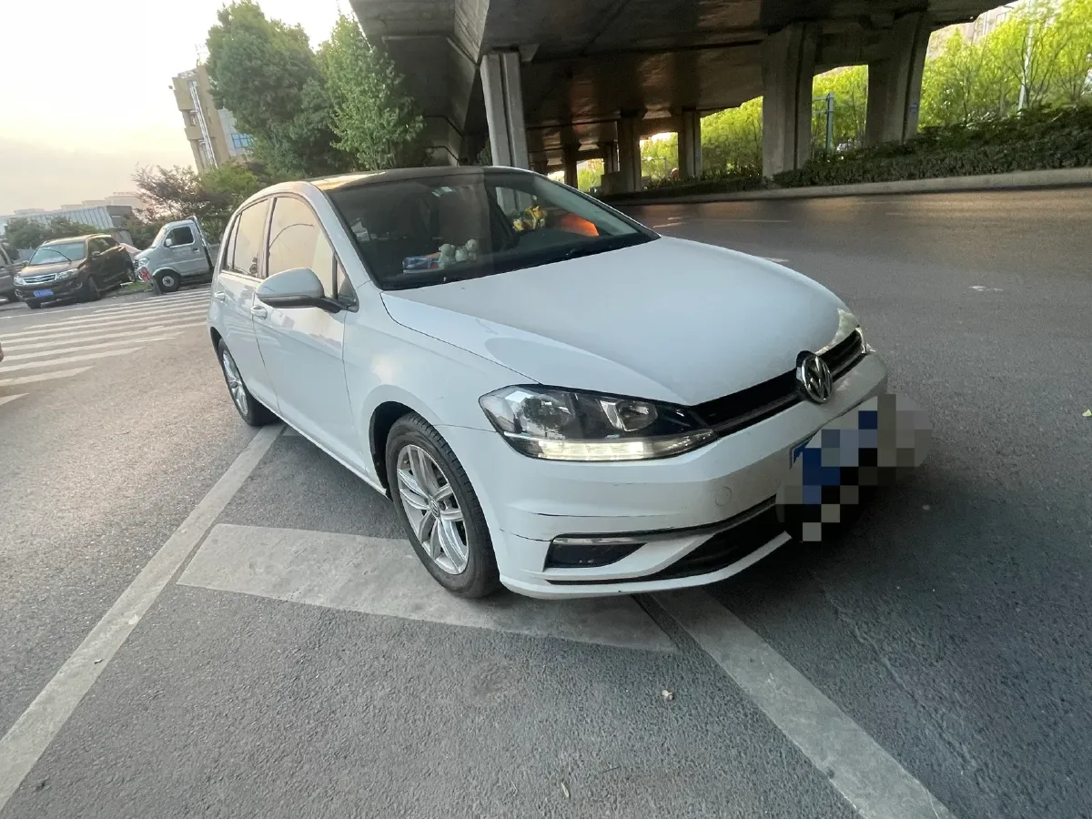 2019 Volkswagen Golf 1.2T 116HP L4 7DCT,autocango,china used car exporter,china ev exporter,chinese used car exporter,chinese used ev exporter