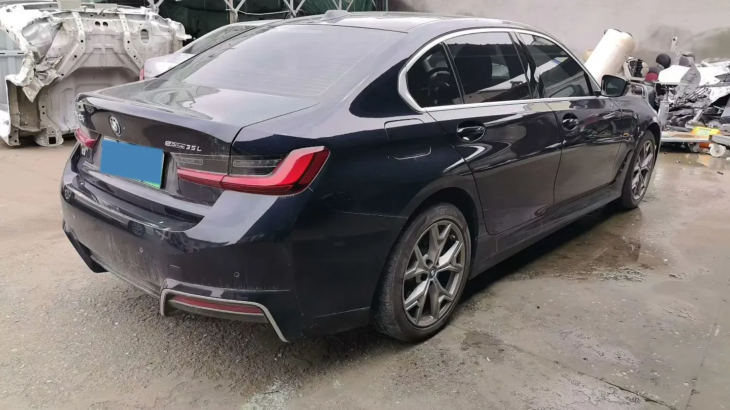 2024 BMW i3 BEV 70KWH,autocango,china used car exporter,china ev exporter,chinese used car exporter,chinese used ev exporter