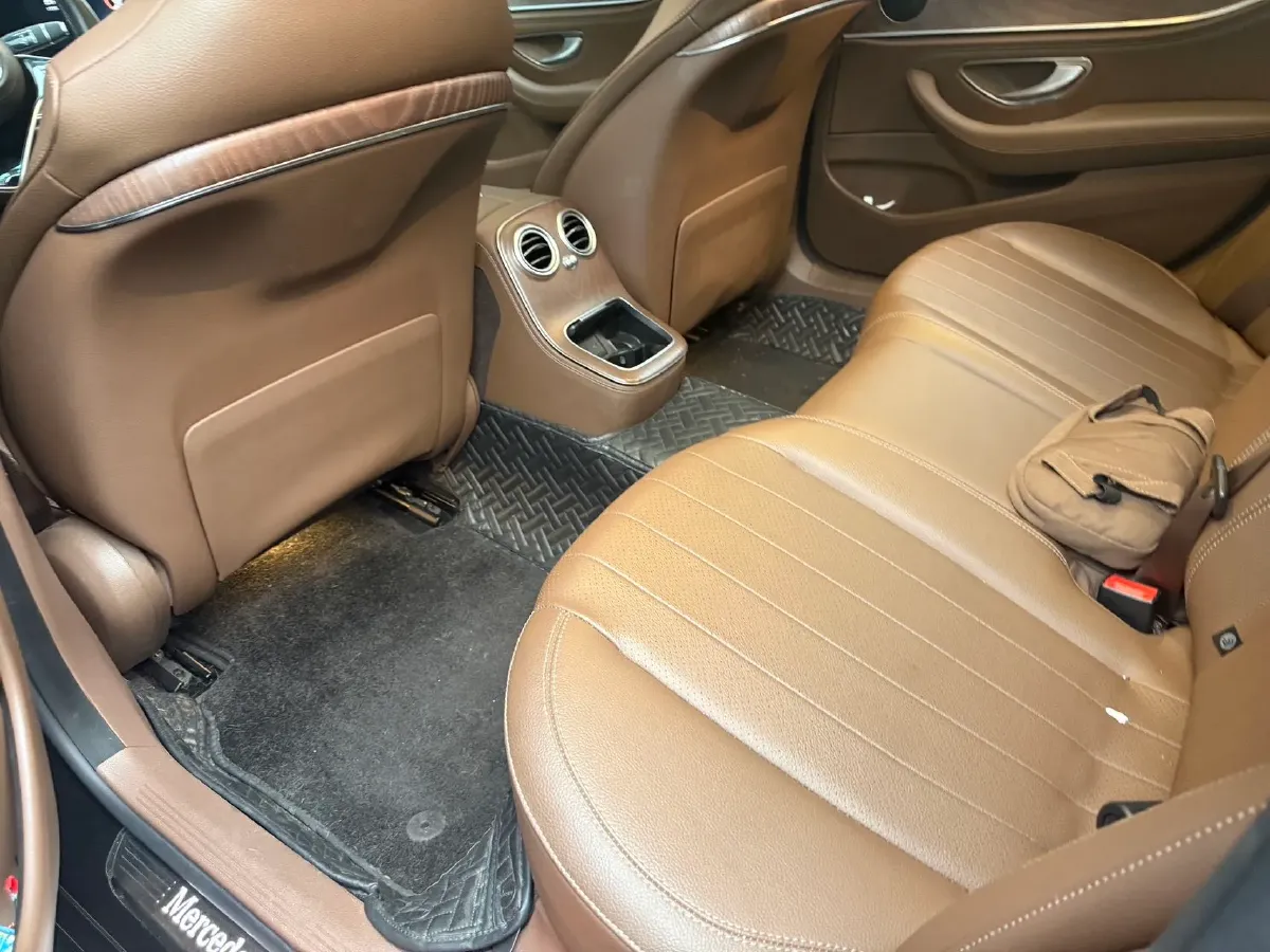 2021 Mercedes-Benz E Class 2.0T 258HP L4 9AT,autocango,china used car exporter,china ev exporter,chinese used car exporter,chinese used ev exporter