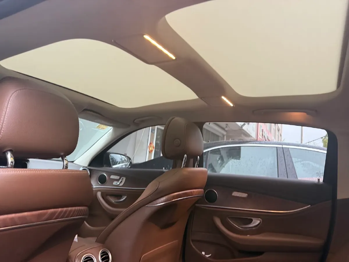 2021 Mercedes-Benz E Class 2.0T 258HP L4 9AT,autocango,china used car exporter,china ev exporter,chinese used car exporter,chinese used ev exporter