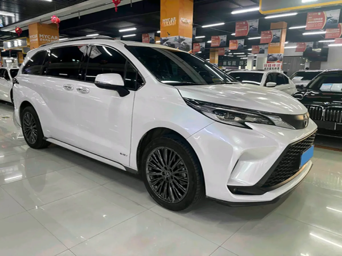 2024 Toyota Granvia 2.5L 189HP L4 E-CVT Hybrid,autocango,china used car exporter,china ev exporter,chinese used car exporter,chinese used ev exporter