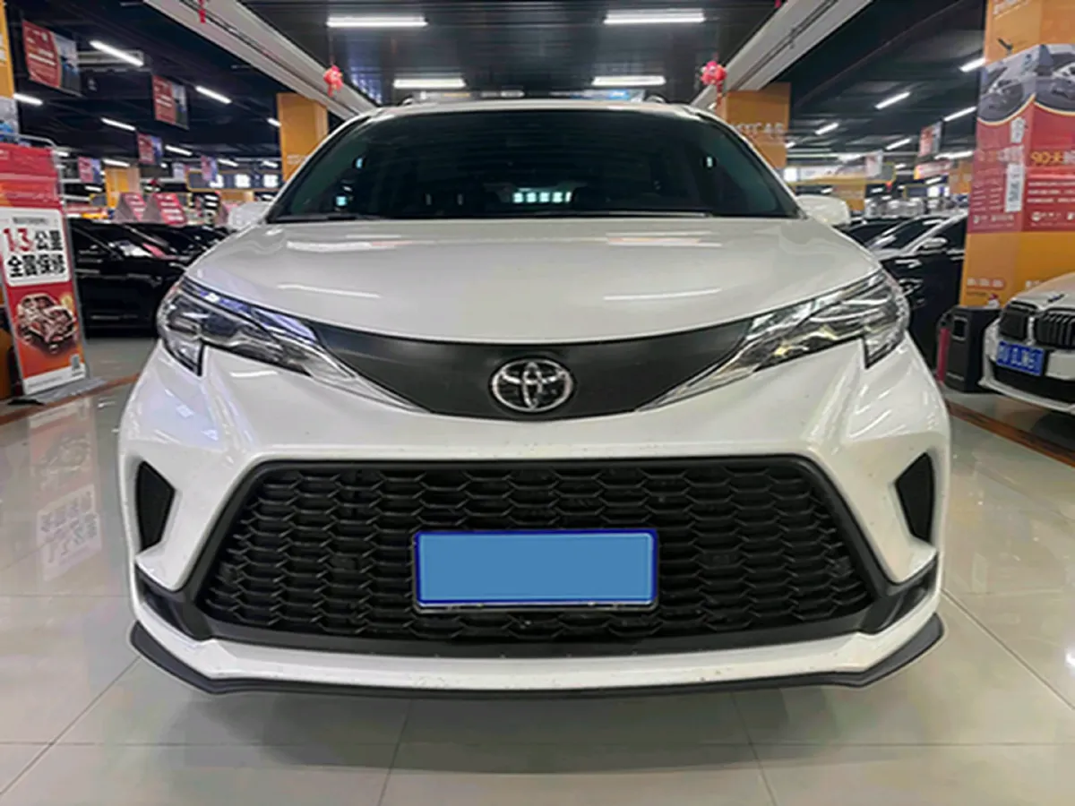 2024 Toyota Granvia 2.5L 189HP L4 E-CVT Hybrid,autocango,china used car exporter,china ev exporter,chinese used car exporter,chinese used ev exporter