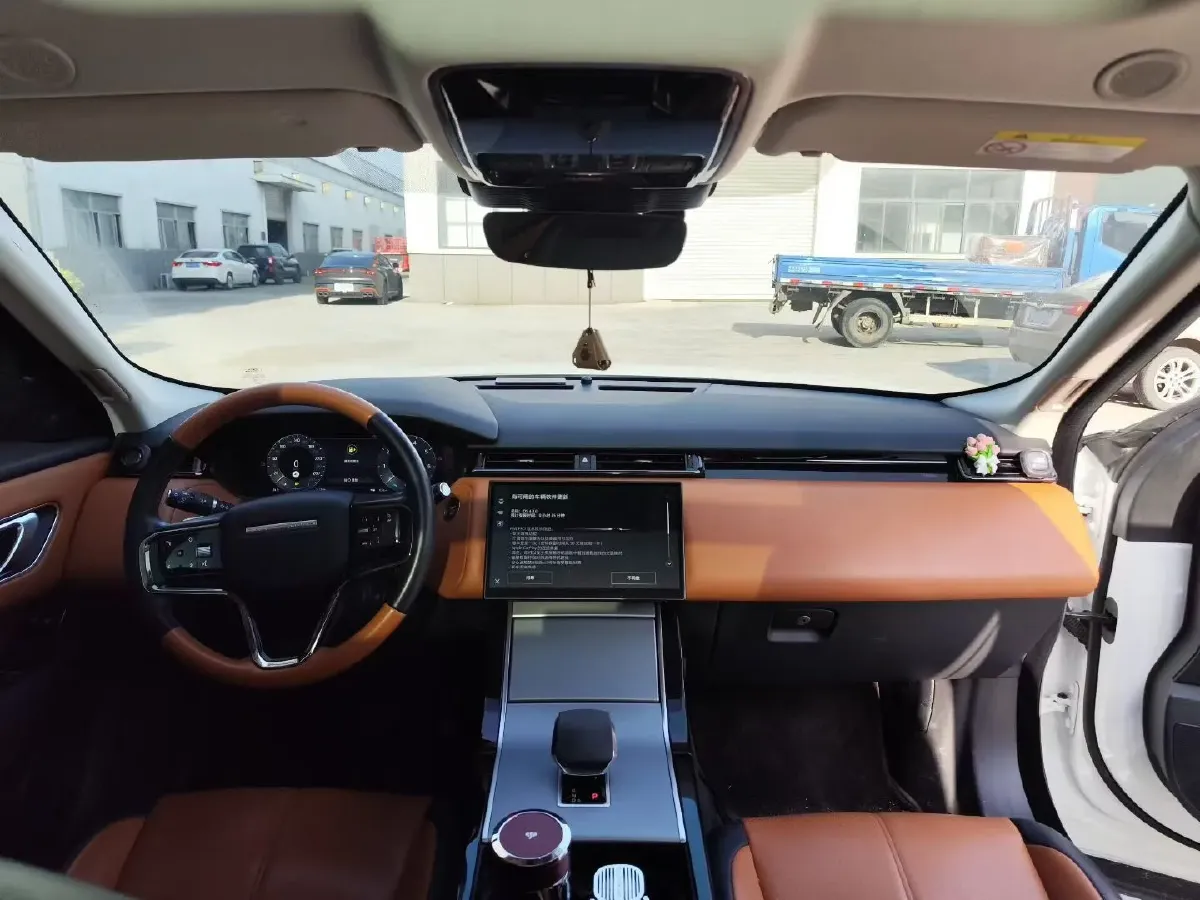 2024 Land Rover Range Rover Velar 2.0T 250HP L4 8AT,autocango,china used car exporter,china ev exporter,chinese used car exporter,chinese used ev exporter