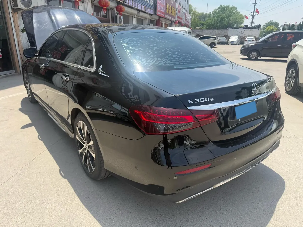 2022 Mercedes-Benz E Class 2.0T 211HP L4 9AT PHEV 25.4KWH,autocango,china used car exporter,china ev exporter,chinese used car exporter,chinese used ev exporter
