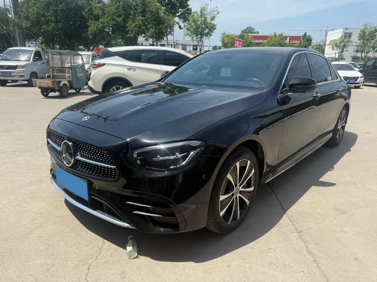 2022 Mercedes-Benz E Class 2.0T 211HP L4 9AT PHEV 25.4KWH,autocango,china used car exporter,china ev exporter,chinese used car exporter,chinese used ev exporter