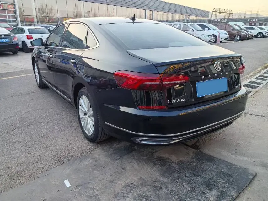 2020 Volkswagen Passat 2.0T 186HP L4 7DCT,autocango,china used car exporter,china ev exporter,chinese used car exporter,chinese used ev exporter