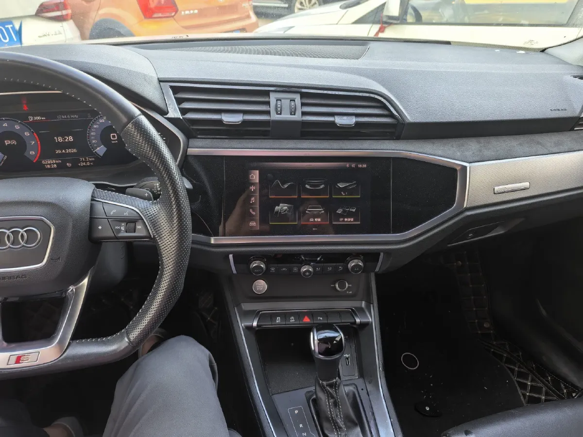 2020 Audi Q3 Sportback 2.0T 186HP L4 7DCT,autocango,china used car exporter,china ev exporter,chinese used car exporter,chinese used ev exporter