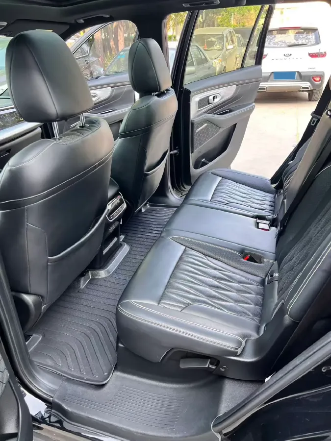 2022 GAC Trumpchi GS8 2.0T 252HP L4 8AT,autocango,china used car exporter,china ev exporter,chinese used car exporter,chinese used ev exporter