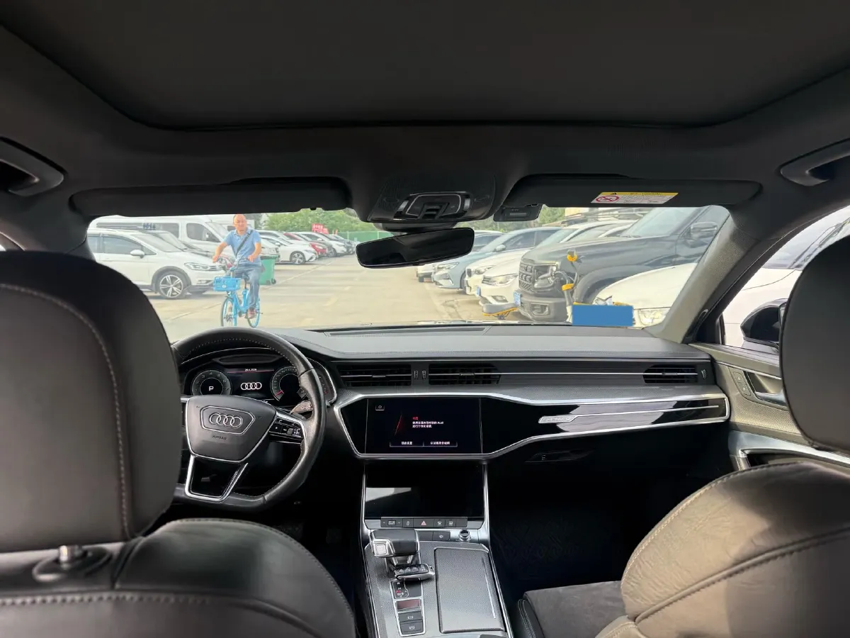 2020 Audi A6L 2.0T 224HP L4 7DCT,autocango,china used car exporter,china ev exporter,chinese used car exporter,chinese used ev exporter