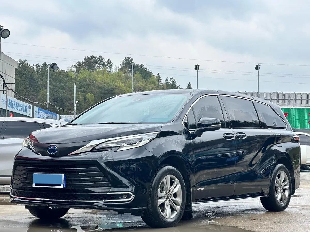 2024 Toyota Sienna 2.5L 189HP L4 E-CVT Hybrid,autocango,china used car exporter,china ev exporter,chinese used car exporter,chinese used ev exporter